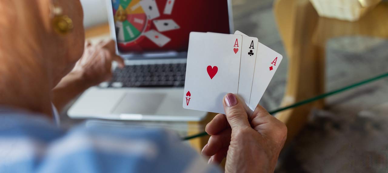 playing poker casino online senior woman